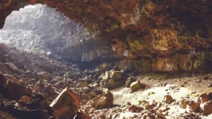 Çölün Altındaki Kayıp Uygarlık: Lav Tünellerinde 7 Bin Yıllık Yaşam İzi!