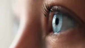 Sadece Yorgunluk Değil: Göz Seğirmesinin Altında Yatan Gizli Nedenler